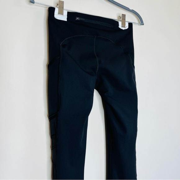 Lululemon Speed Up Tight Mesh 28 Leggings in Black - Picture 13 of 16